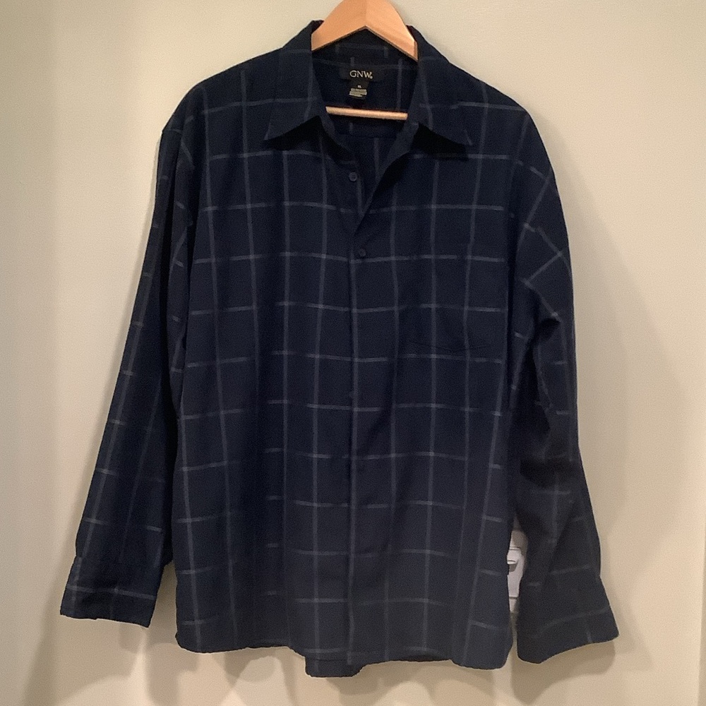 GNW Men's Navy Blue Plaid Casual Button Down Shirt
